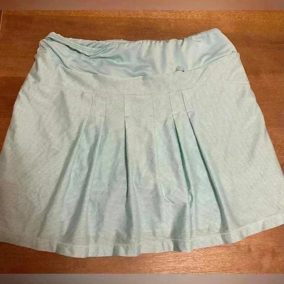 Peter Millar Skorts - Picture 5 of 7